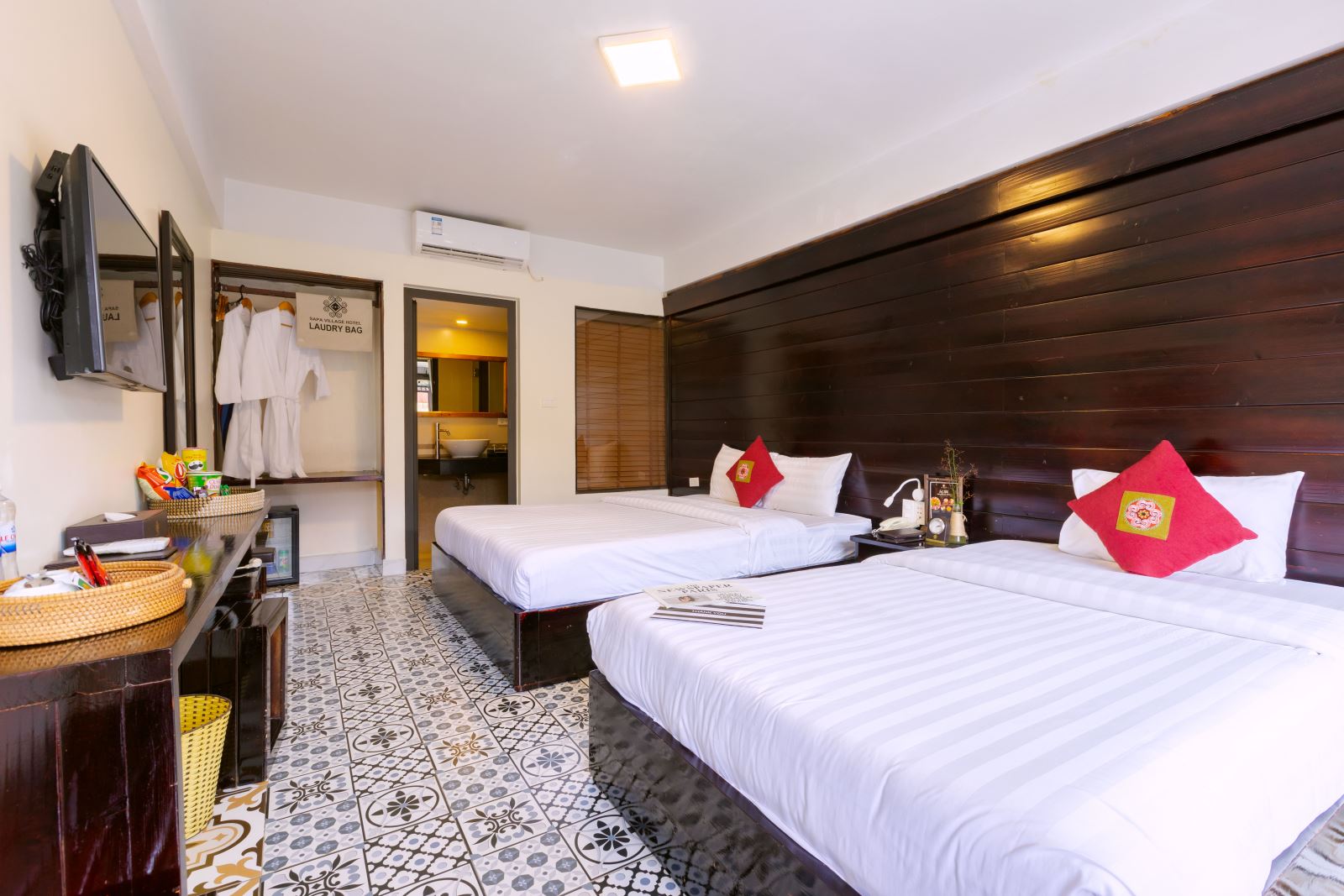 Superior Triple Room